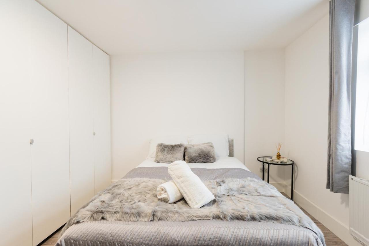 Large Studio Apartment 30 Mins To Oxford Street London Eksteriør billede