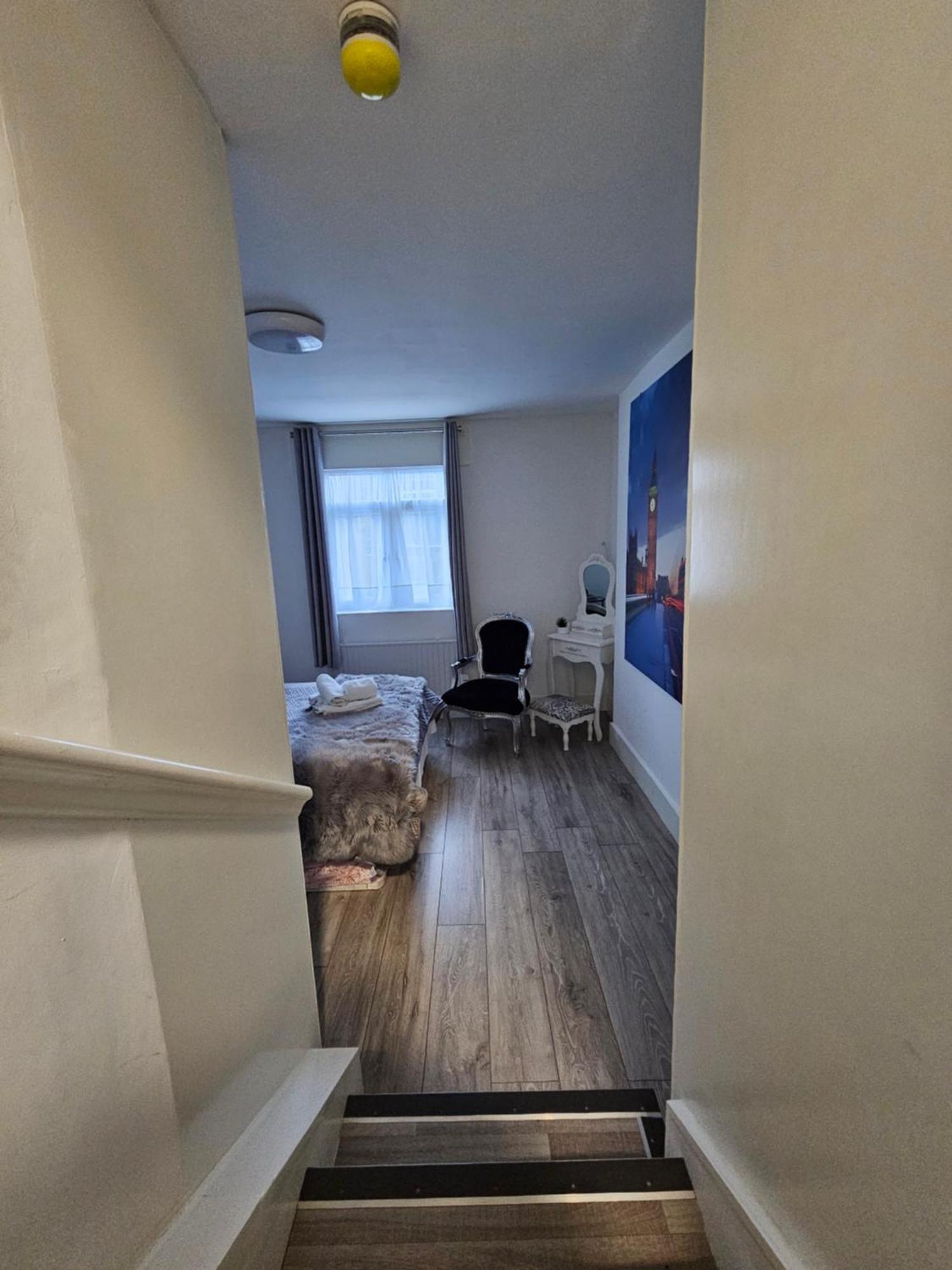 Large Studio Apartment 30 Mins To Oxford Street London Eksteriør billede